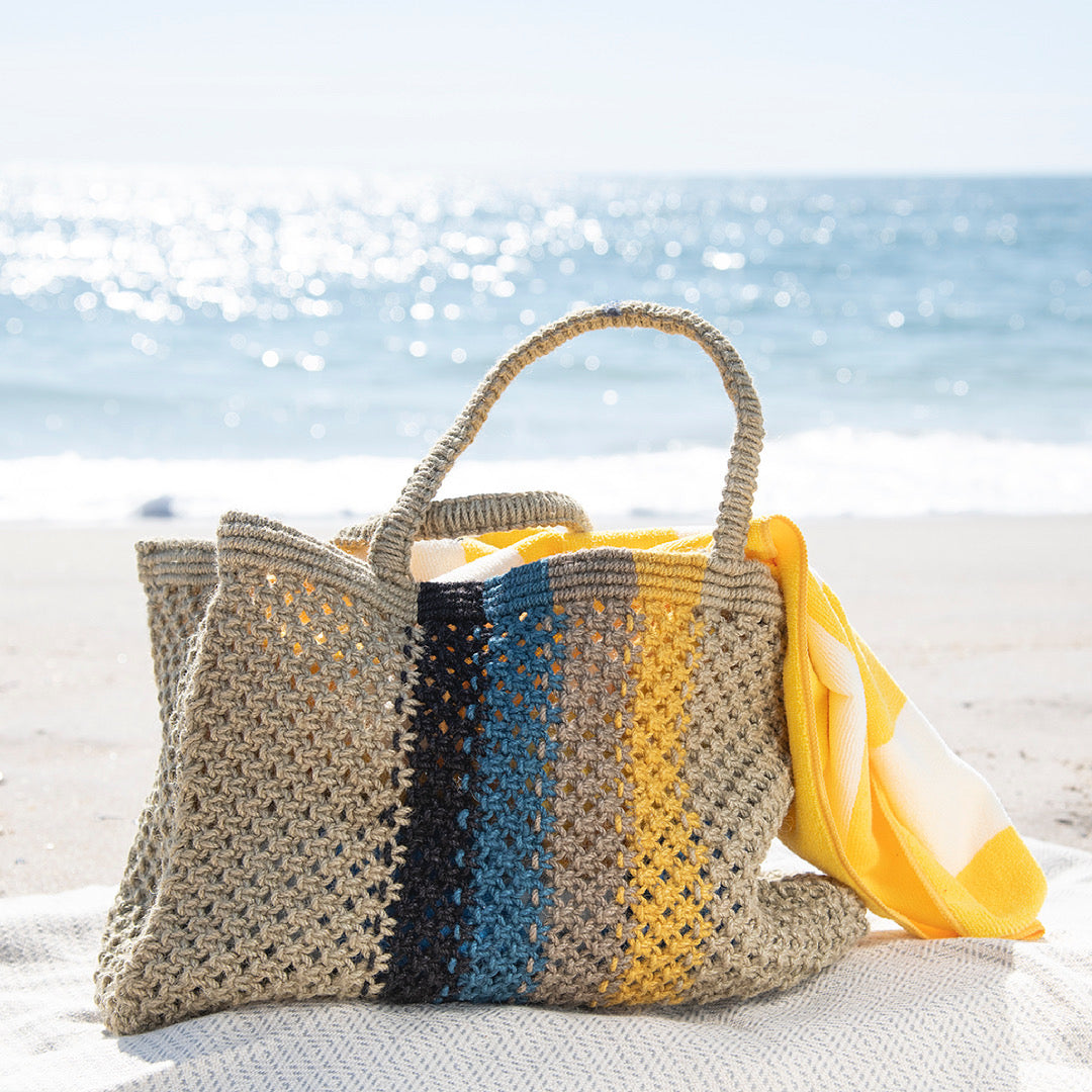 Makara Market Tote in blue/yellow